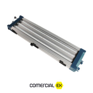 luminária linear led à prova de explosão, contendo informações técnicas do produto, ideal para áreas classificadas com atmosferas explosivas